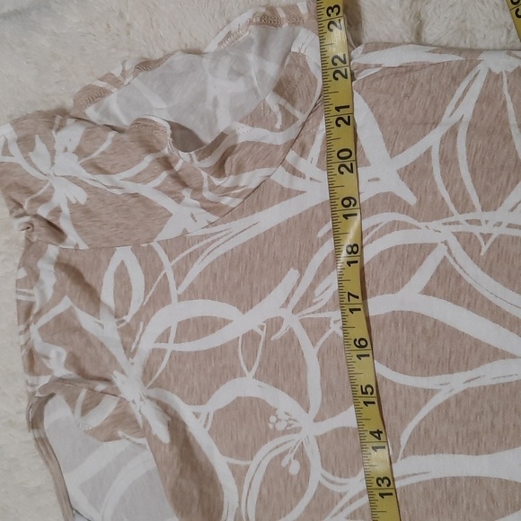 Liz Claiborne White and Brown Graphic Polo Blouse - Picture 5 of 6